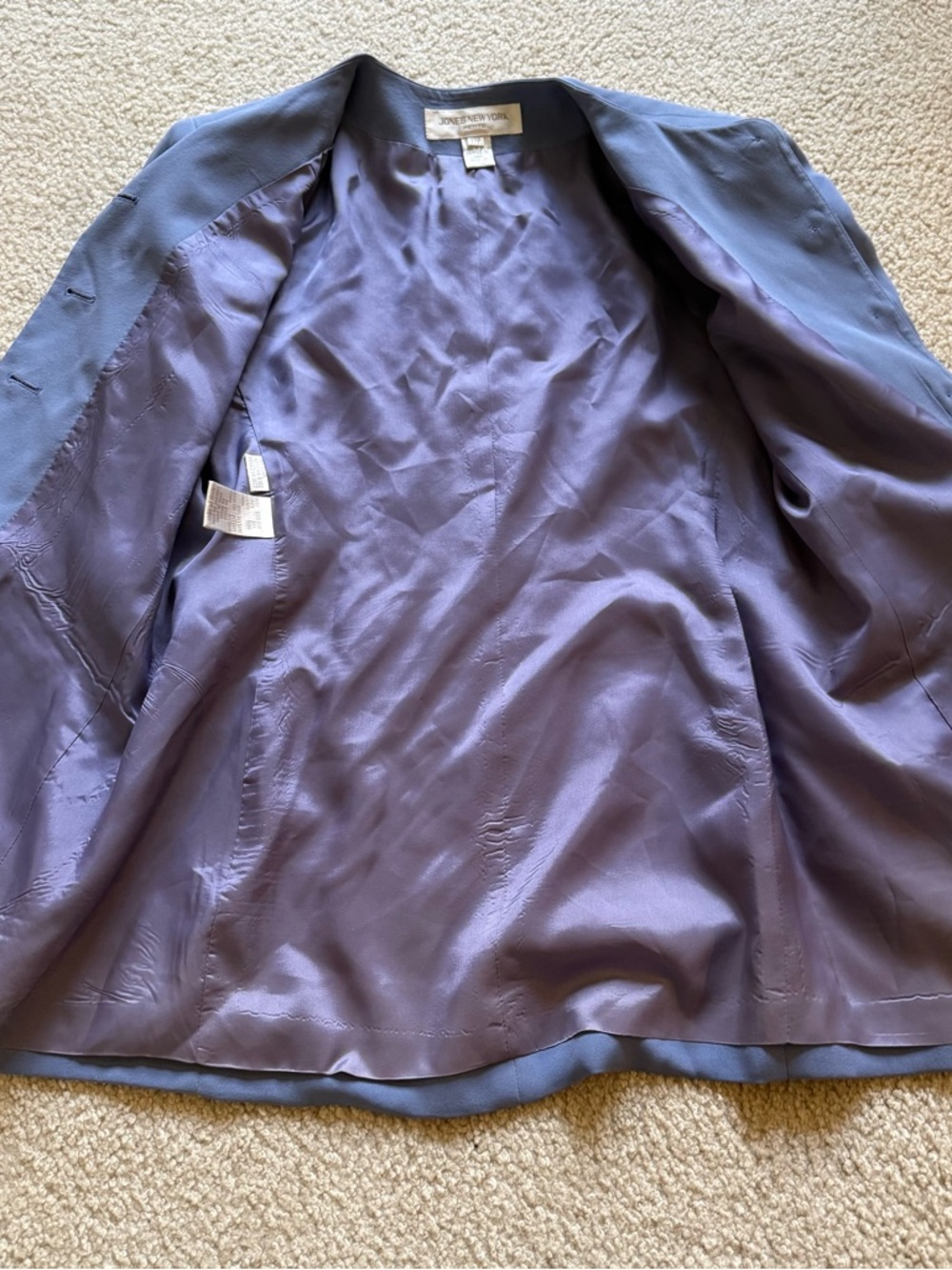 Vintage Jones New York silk blazer - Picture 8 of 14